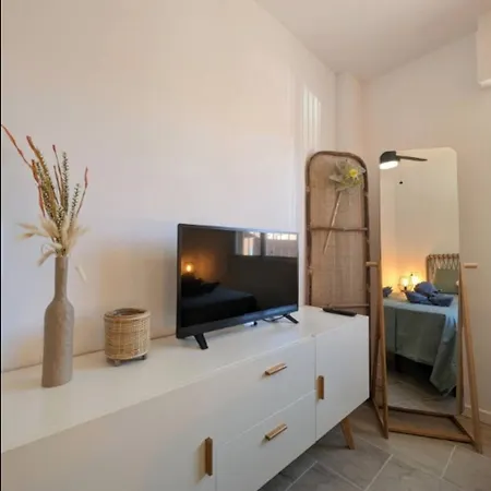 R-41 Modern With Pool Apartamento *