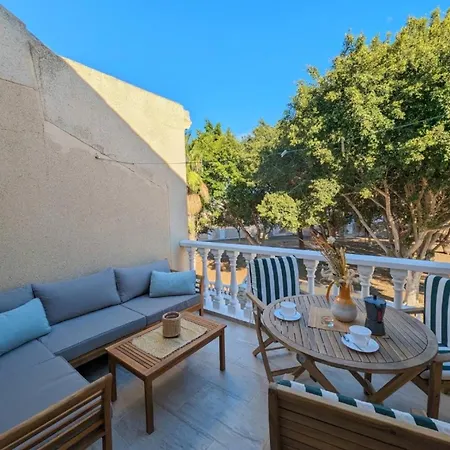 R-41 Modern With Pool Appartement *